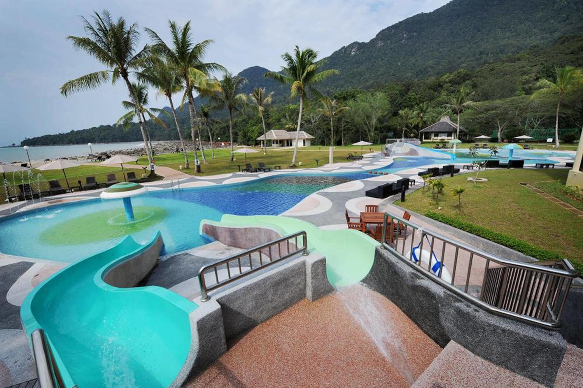 Damai Puri Resort & Spa Kuching Exterior foto Waterpark